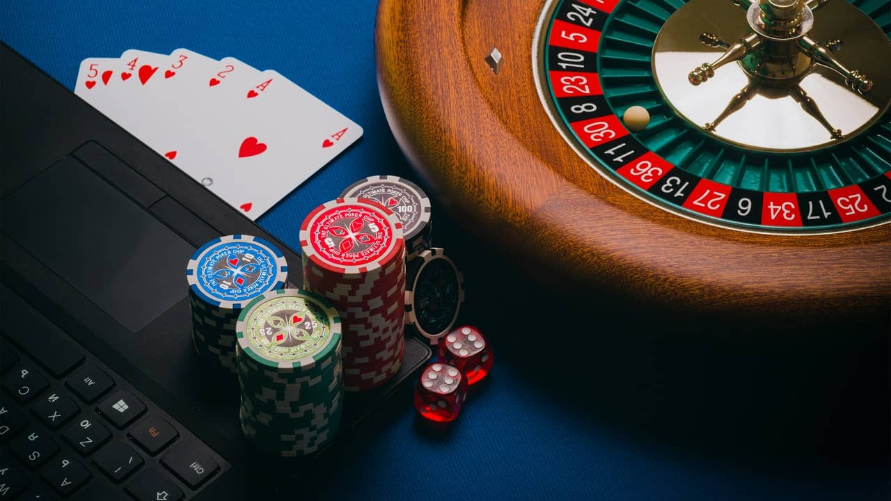 Tale-of-Online-Poker-in-the-United-States.jpg